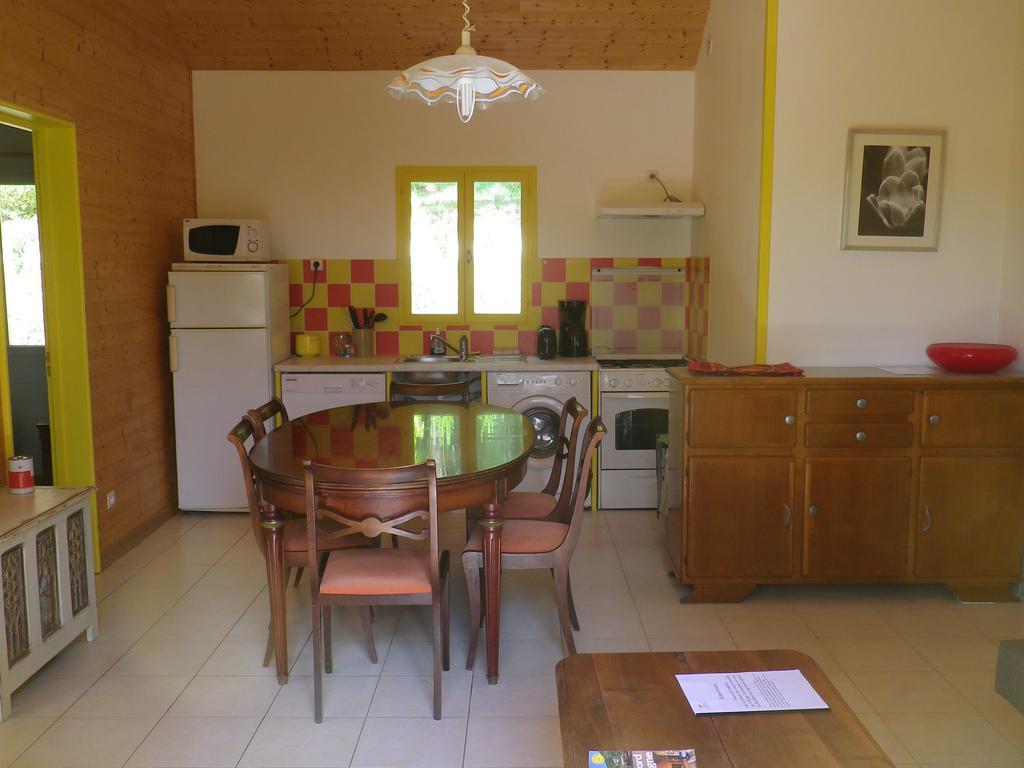 Le Village Enchanteur La Chapelle-Aubareil Экстерьер фото